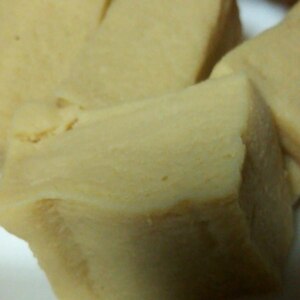 優しい甘さの凍み豆腐の含め煮